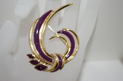 +MBA #6-1049  "Trafari Gold Tone Purple Rhinestone & Enamel Pin