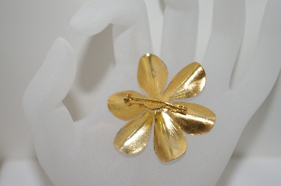 +MBA #6-1077   Sandor Co. Gold Tone Black Enameled Flower Pin