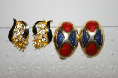 +MBA #6-1383  2 Pairs Of Vintage Gold Tone Enameled Clip On Earrings