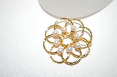 +MBA #6-1353  Vintage Gold Plated Faux Pearl Pin