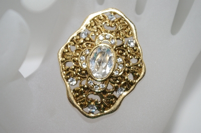 +MBA #6-1470  Vintage Gold Tone Clear Rhinestone Pin