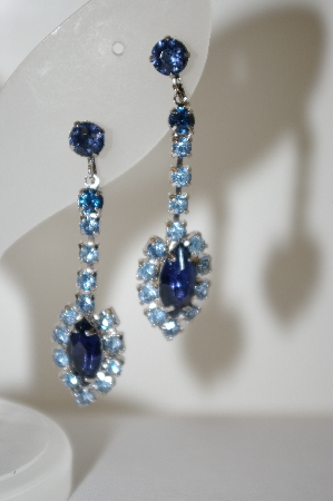 +MBA #6-1139  Vintage Silver Tone Blue Rhinestone Dangle Earrings
