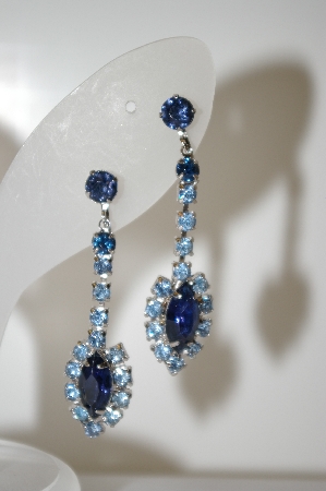 +MBA #6-1139  Vintage Silver Tone Blue Rhinestone Dangle Earrings