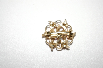 +MBA #6-1216  Vintage Gold Tone Red Rhinestone Pin