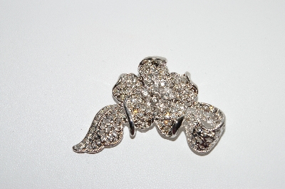 +MBA5 #1681  Rhodium Plated Flower Leaf Clear Crystal Brooch