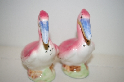 +MBA #33-059  "Pair Of Pink Pelican Salt  & Pepper Shakers