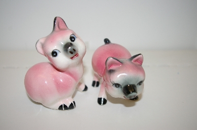 +MBA #33-097  "1950's Pink Cat Salt & Pepper Shakers