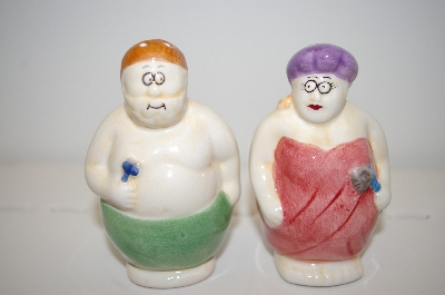 +MBA #33-115  "Bathing Man & Woman Salt & Pepper Shakers