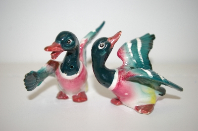 +MBA #33-105  "Vintage Green Ducks Salt & Pepper Shakers