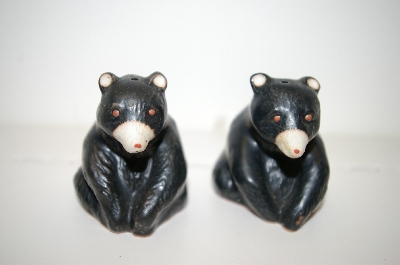 +MBA #33-088 "Vintage Black Bear Salt & Pepper Shakers
