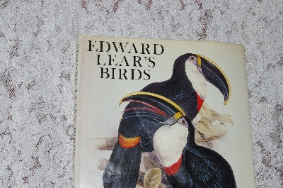 +MBA #37-060  "1980 Edwars Lear's Birds