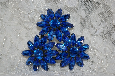 +MBA    Blue Crystal 3 Flower Brooch