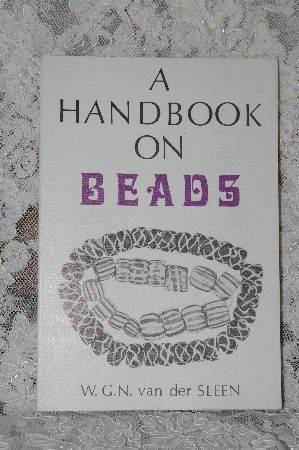 +MBA #40-098  "1989 A Handbook On Beads"