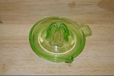 +MBA #5042   "Federal Glass Green Reamer #5042