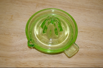 +MBA #5042   "Federal Glass Green Reamer #5042