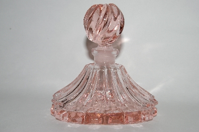 +MBA #55-155  Vintage Elegant Soft Pink Perfume Bottle With Round Glass Stopper