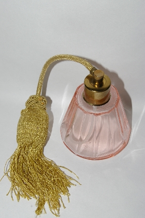 +MBA #55-009  Vintage Soft Pink Glass Atomizer Perfume Bottle