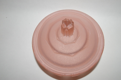 +MBA #55-036  Vintage Obelisk Pink Satin Glass Art Deco Powder Jar