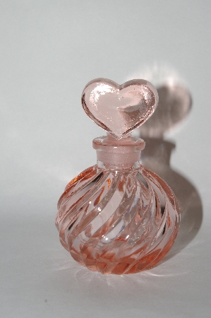 +MBA #55-132  Vintage Pink Glass Perfume Bottle With Heart Shaped Glass Stopper 