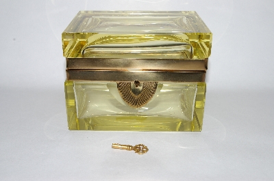 +MBA #55-082  "Vintage Yellow Glass Trinket Box