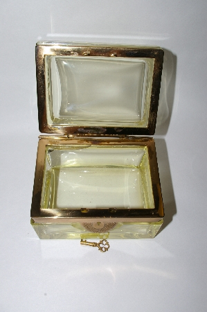+MBA #55-082  "Vintage Yellow Glass Trinket Box