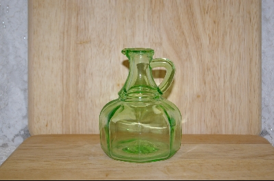 +MBA #4912  "Hazel-Atlas Green Cruet #4912