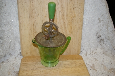 +MBA #4916  "Green 2 Cup Glass S & T Beater Set #4916
