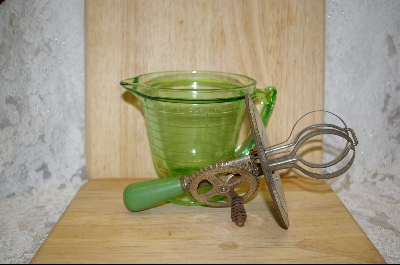 +MBA #4916  "Green 2 Cup Glass S & T Beater Set #4916