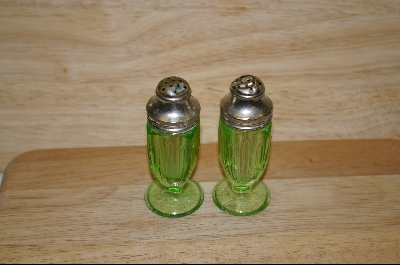 +MBA #4870  " Green Salt & Pepper Shakers #4870
