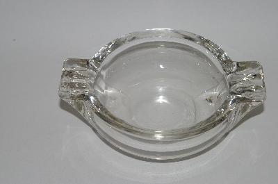 +MBA #65-054   Vintage Clear Glass Round Ashtray