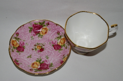 +Royal Albert  "2002" Old Country Roses Dusky Pink Lace Cup & Saucer Set
