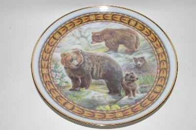 +MBA #68-020  "Mother Bear & Cubs Ceramic Plate
