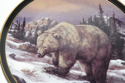 +  MBA #68-061  "1998 Trevor Swanson "The Grizzly Bear" Collectors Plate