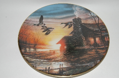 +MBA #68-077  1987 Terry Redlin "Golden Retreat" Collectors Plate