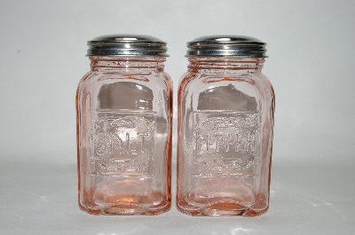 +MBA #69-174  Vintage? Pink Glass Salt & Pepper Shakers