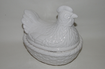 +MBA #69-065  White Ceramic "Chicken" Serving Dish