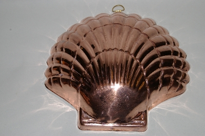 +MBA #71-017  "35 Year Old Copper "Shell" Jello Mold