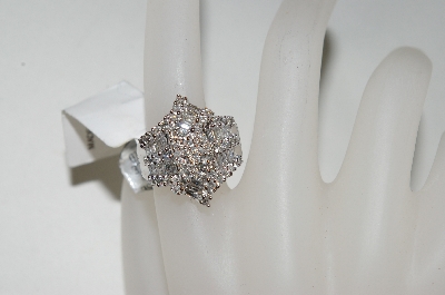 +MBA #76-089  14K White Gold Diamond Ribbon Ring
