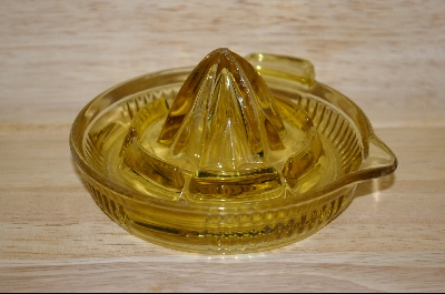 +MBA #5498  "Amber  Glass Reamer #5498