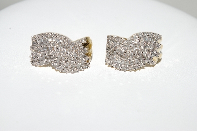 +MBA #77-002  14K Yellow Gold 1.50 Ct Swirl Pattern Diamond Earrings