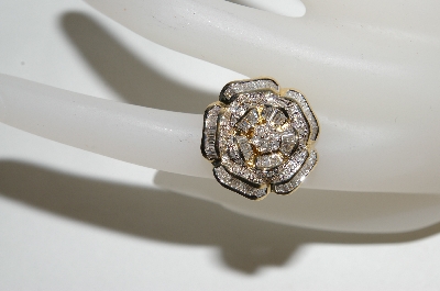 +MBA #76-025  14K Yellow Gold Beautiful "Flower" Diamond Ring