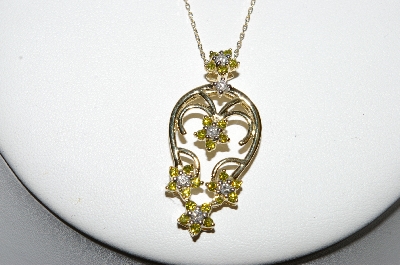 +MBA #77-093  14K Yellow Gold 5 Flower Yellow & White Diamond Pendant With 18" Chain