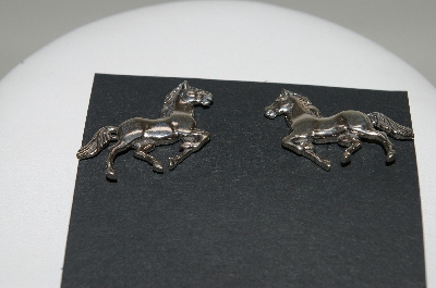 +MBA #78-177   Sterling Artist "Glen Sandoval"  Signed "GS" Horse Earrings