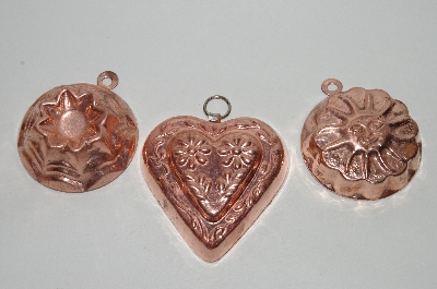 +MBA #79-087   Set Of 3 Vintage Small Copper Kitchen Molds