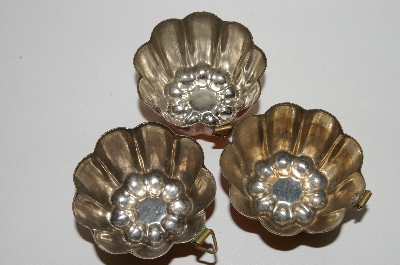 +MBA #79-055   Set Of 3 Vintage Small Copper Jello Molds