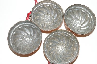 +MBA #79-049   Set Of 4 Vintage Copper Flower Center Jello Molds