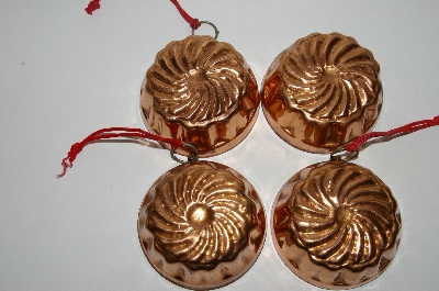+MBA #79-046  Set Of 4 Vintage Round Copper Jello Molds
