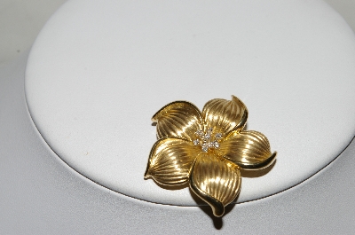 +MBA #80-0083  14k Yellow Gold Diamond Flower Pin/Pendant