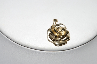 +MBA #81-266    " 14K Yellow Gold Satin & Polished Rose Pendant