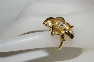 +MBA #81-212     14K Yellow Gold Flower Ring With Diamonds